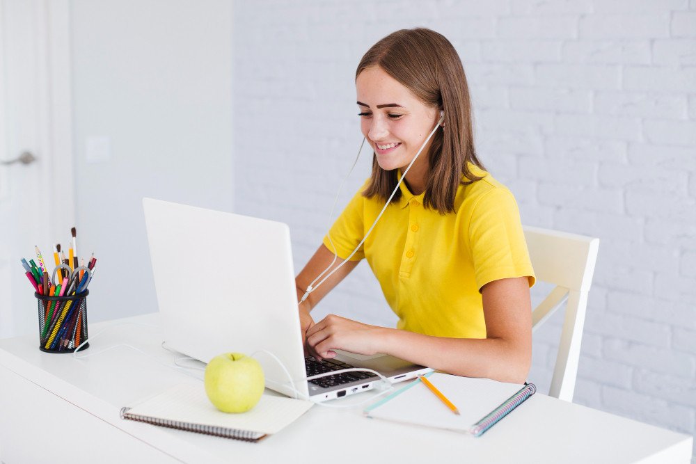 Does online olympiad coaching provide better flexibility for students?